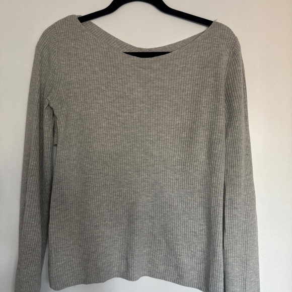 Aritzia Babaton Light Grey Kitano Sweater (S) - Picture 6 of 6